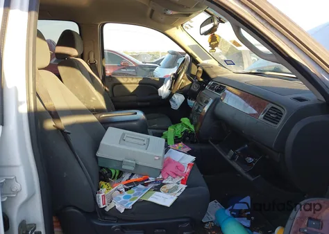 2008 Chevrolet Tahoe Lt z USA, uszkodzony, nr VIN 1GNFK13068R205245